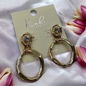 Dangle Earrings Gold Tone With Clear Rhinestone